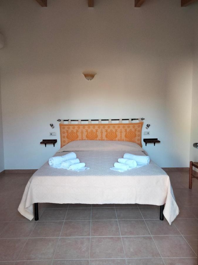 Agriturismo I Doni Del Mandorlo Альгеро Экстерьер фото